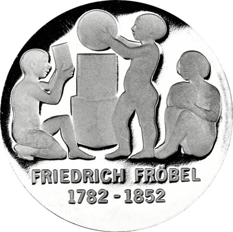 5-Mark-DDR-1982-Fröbel-AV